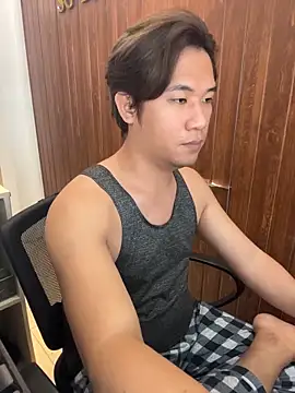 Živý XXX chat Titanryu