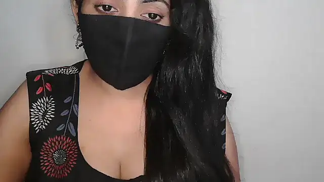 Chat XXX en directo de Reddy_Trisha