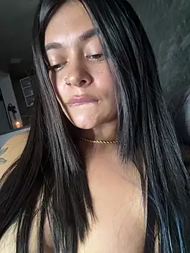Saray_charmante's Live XXX Chat