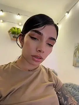 XXX chat uživo modela milasantana_