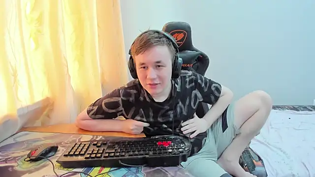 Show modela iliaskrislove na web-kameri