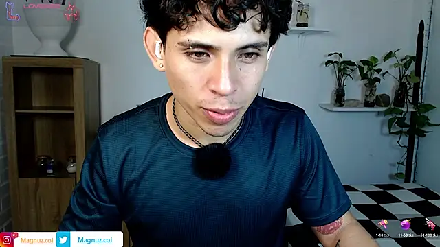 Magnuz_Col Live XXX-Chat