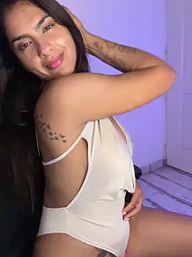 chicachocolate01's Live XXX Chat