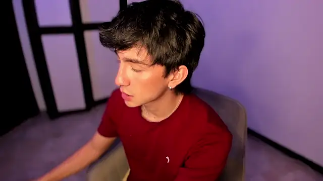 Chat XXX ao vivo de sweettaaron01