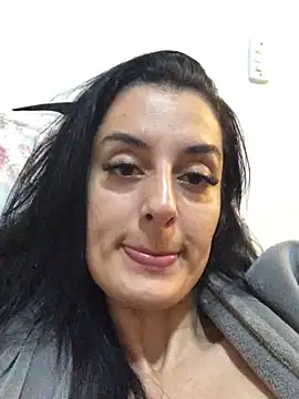 Chat +18 de Catmila94 ao vivo
