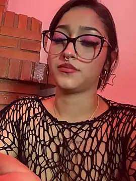 Chat XXX ao vivo de LilithMonette