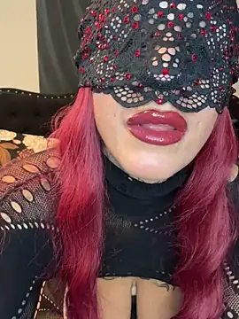 دردشة MaskedMamiXXX الجنسية المباشرة