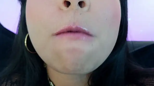 Онлайн чат XXX mia_roux1