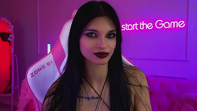 XXX chat uživo modela BeverlyMost