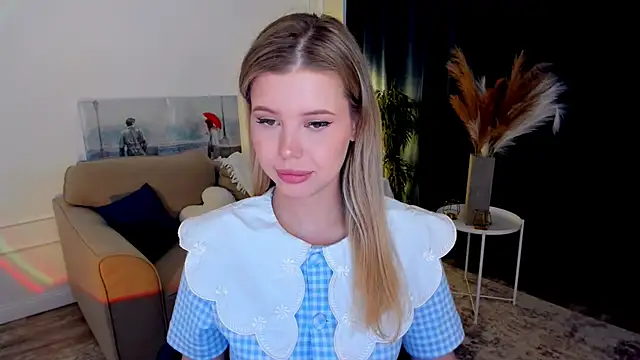 FollowLovee's Live XXX Chat