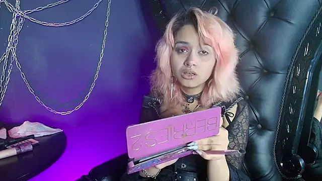 Navier__ – Naživo XXX chat