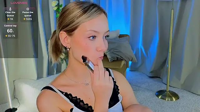 LumMina Adlı Modelin Web Kamerası Şovu