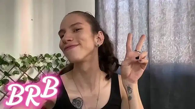 vodkadelulo webcam show