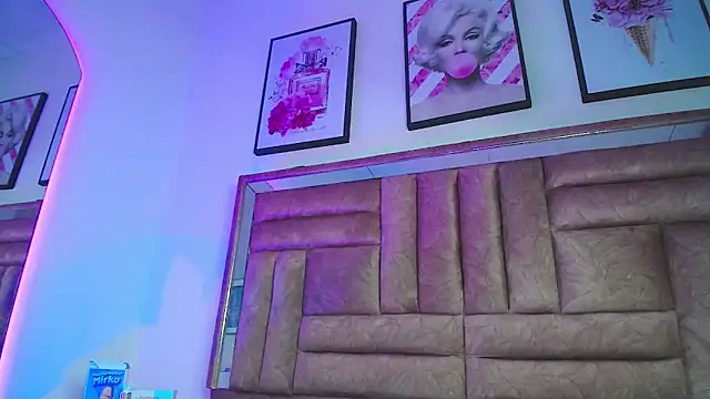 Atenea_Luxx live XXX chat