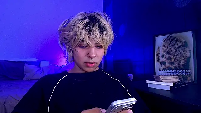 XXX chat uživo modela Aronn_44