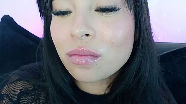 Živý XXX chat mia_roux1