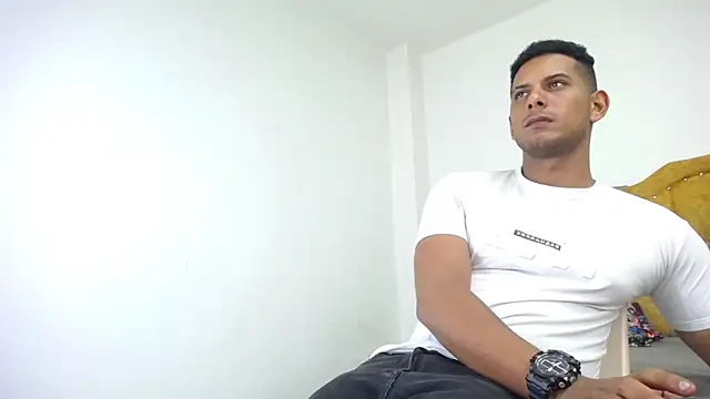 Chris_Dick23 – Naživo XXX chat
