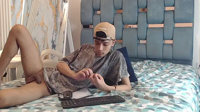 YOUNG_BOYS_HELL 网络视讯表演