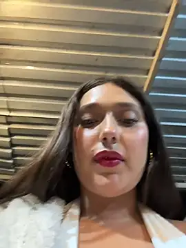 Naughty-Samanta- Obrolan Langsung XXX