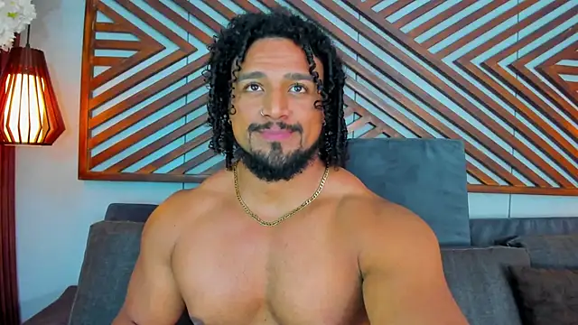 MikeEstevess Live XXX-Chat