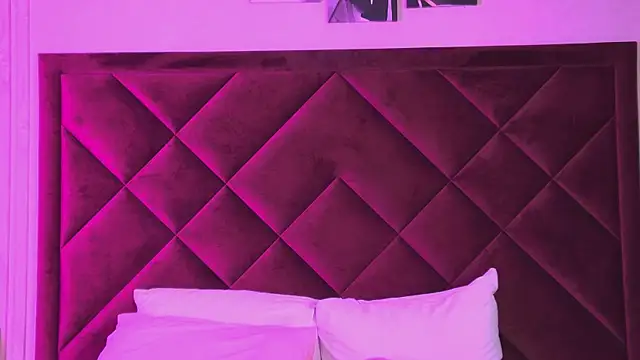 CaitlinSugar's Live XXX Chat