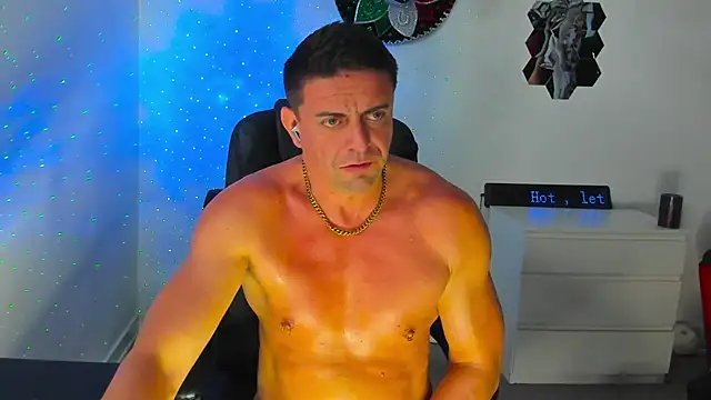petr37pol Adlı Modelin Canlı XXX Sohbeti
