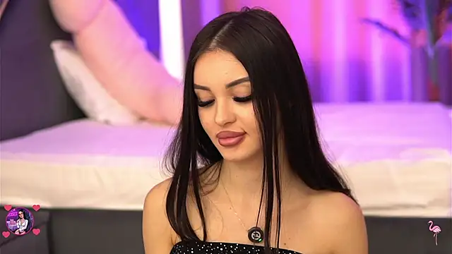 LilaRoses Adlı Modelin Canlı XXX Sohbeti