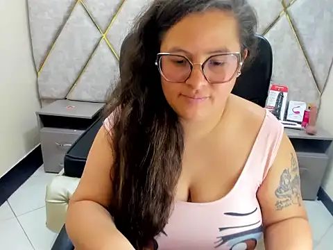 Sarah_Boobs_'s Live XXX Chat