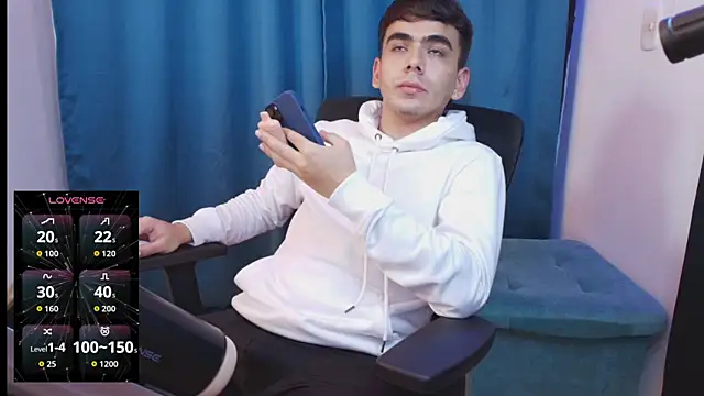 Guccy_Boy_Club Chat XXX live