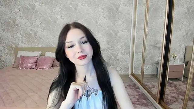 VioletHarme's Live XXX Chat
