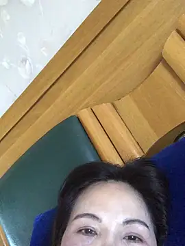 nidejiejie 在線直播表演