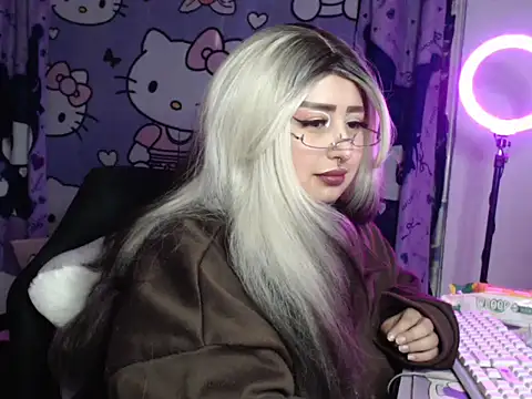 lussyevans24 라이브 XXX 채팅