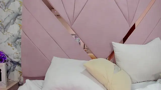 Chat XXX Live mia_rouxx1