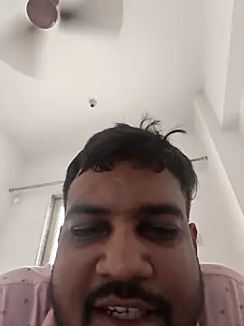 vinay_smalldick Show in webcam