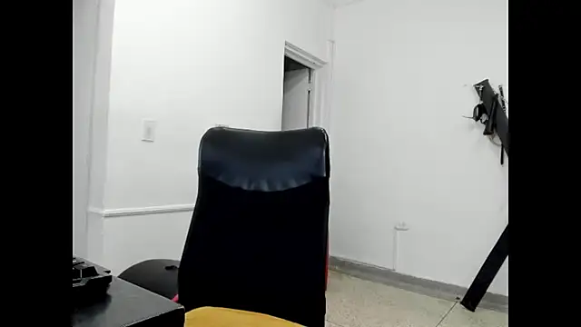 StraightBoy_Nick Webcam Show