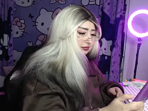 lussyevans24 Chat XXX live