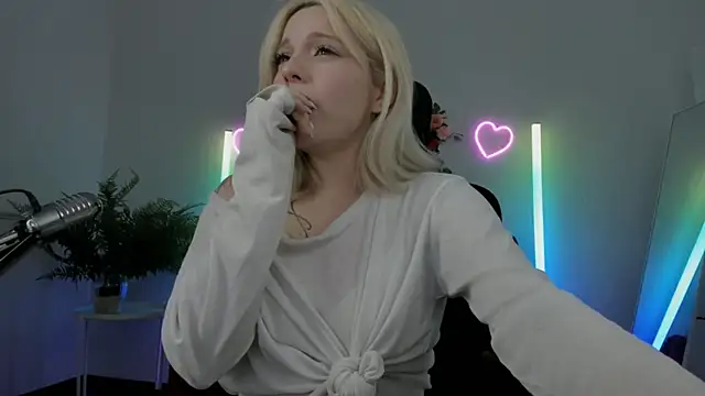 AuroraWrenfield live XXX chat
