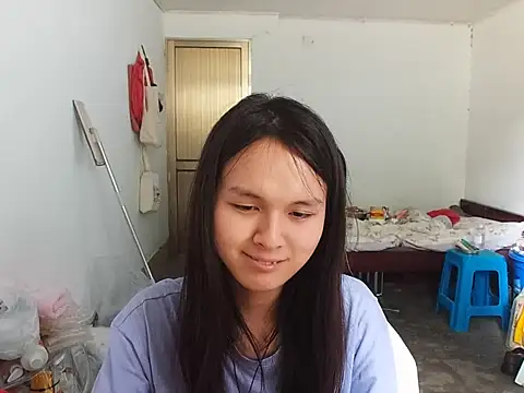 RebelAura 在線直播表演