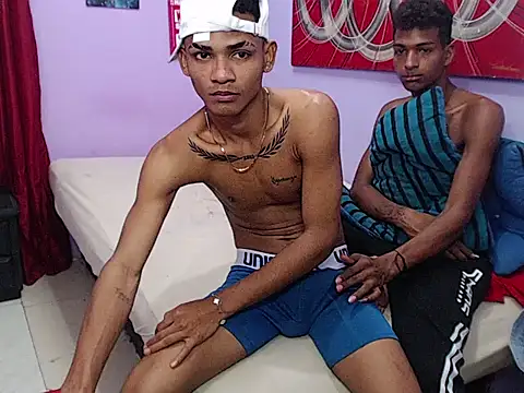 black_twinks' Live XXX Chat