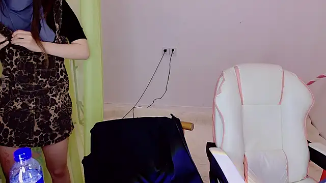 Xiongchumo1120 在線直播表演