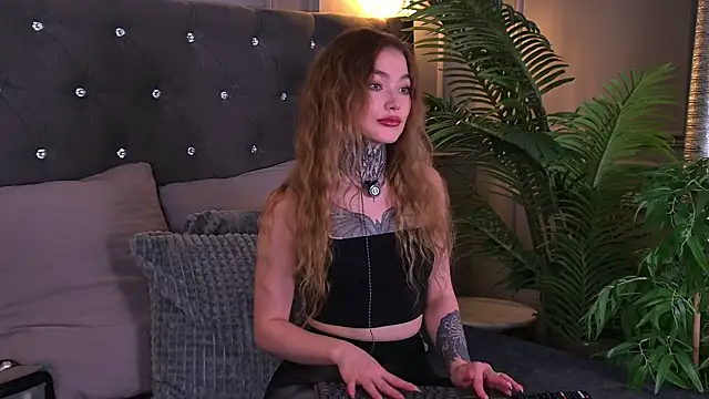 AriWild's Live XXX Chat