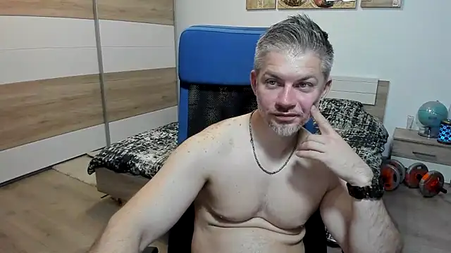 RobbyShawz Chat XXX in diretta