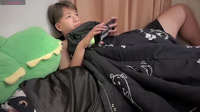 adrianasinclair 网络视讯表演