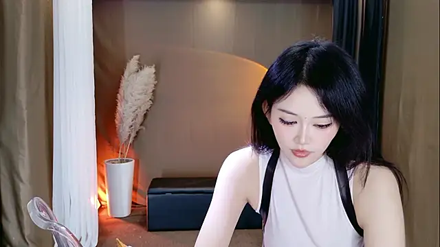 Banana-Milk69's Live XXX Chat