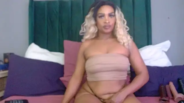 PURPLE_LULU's Live XXX Chat