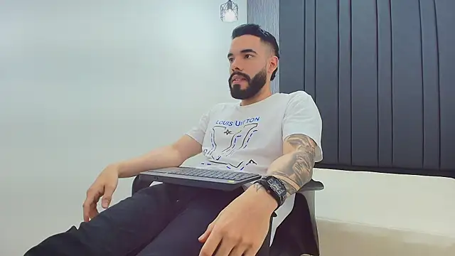 JEAN_LEWIS2n Live XXX chat