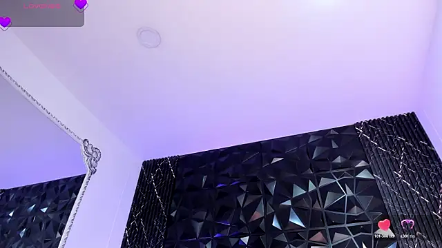 AriadnaLorenのライブXXXチャット