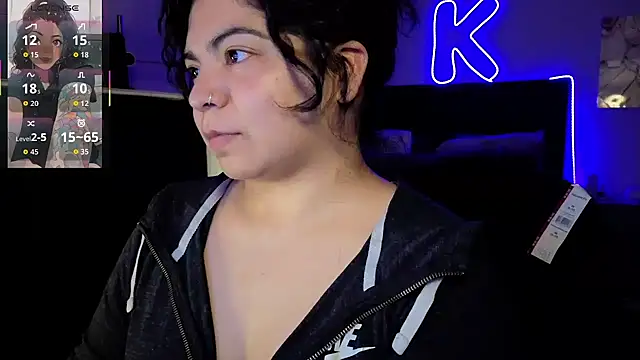 kimmiakiss22 Chat XXX in diretta