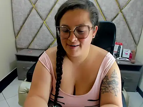Chat XXX en directo de Sarah_Boobs_