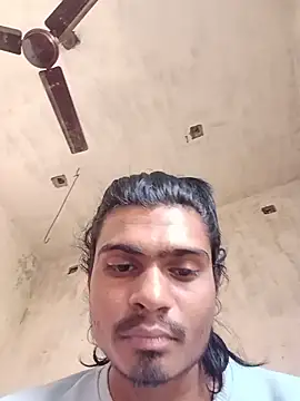 Yash_Sharma18 在線直播表演